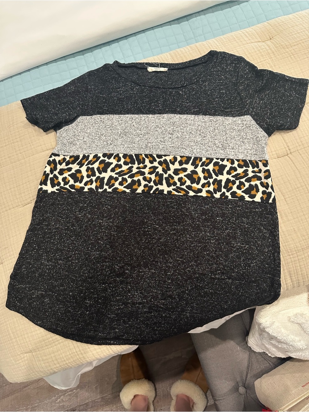 Colorblock Leopard-Accent Short Sleeve Top - Black & Gray